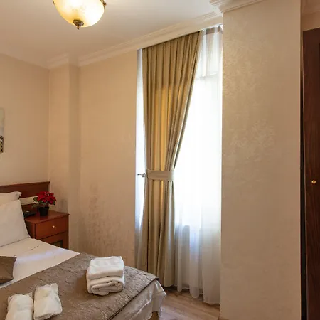 Отель Sultanahmet Cesme 3*